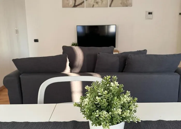 Design On Navigli Apartman *