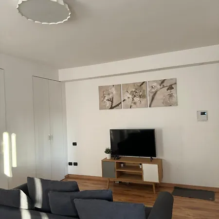 Design On Navigli Milaan